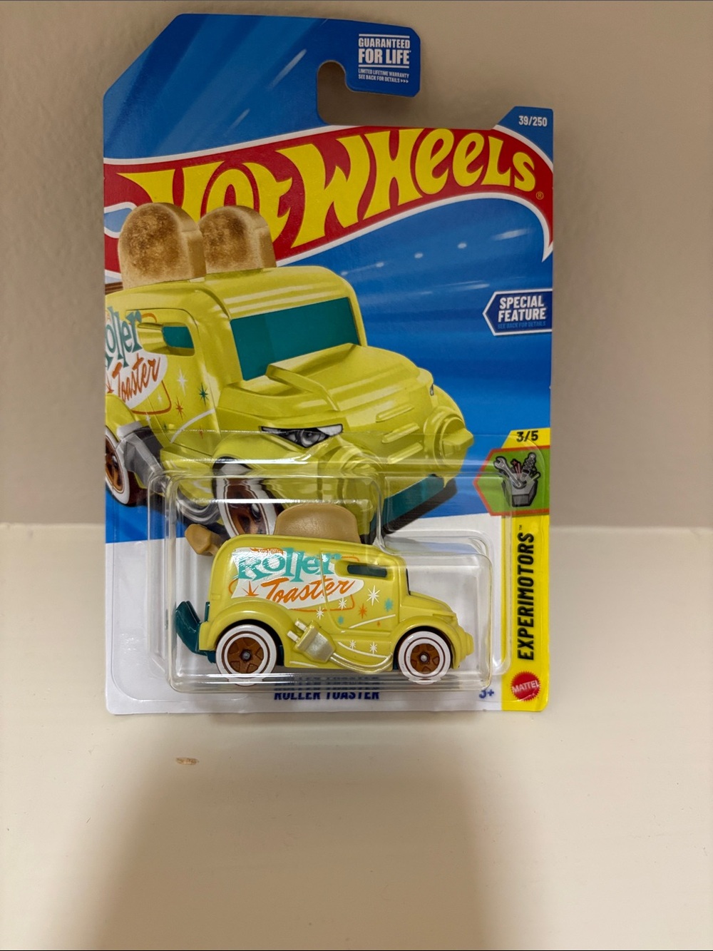 NWT Mattel Hit Wheels “Roller Toaster” 3/5 Experimotors Series